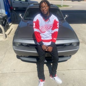 Meet your Posher, Deandre